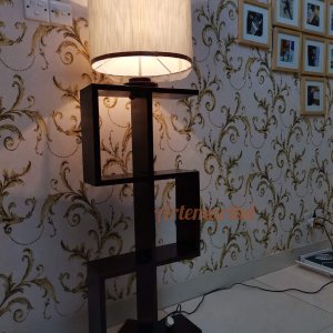 Bookshelf lamp